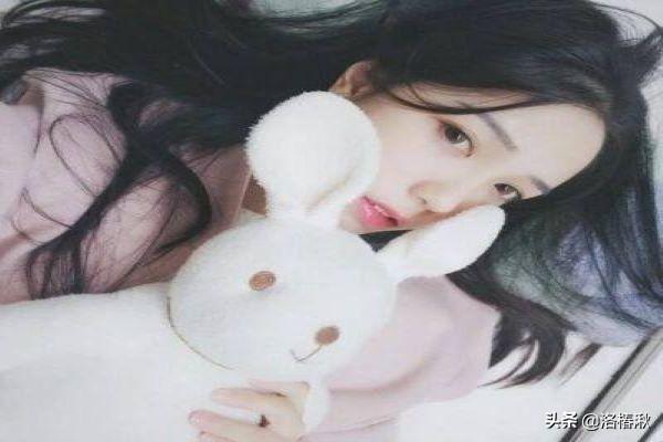 《母亲》诗歌（《母亲》诗歌配画）