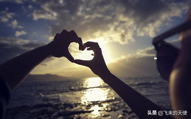 最能打动人心的短句（最能打动人心的句子,句句唯美）